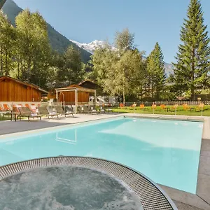 Les Aiglons Hotel